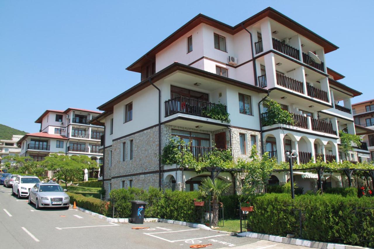 Bademite Apartments Sveti Vlas Buitenkant foto