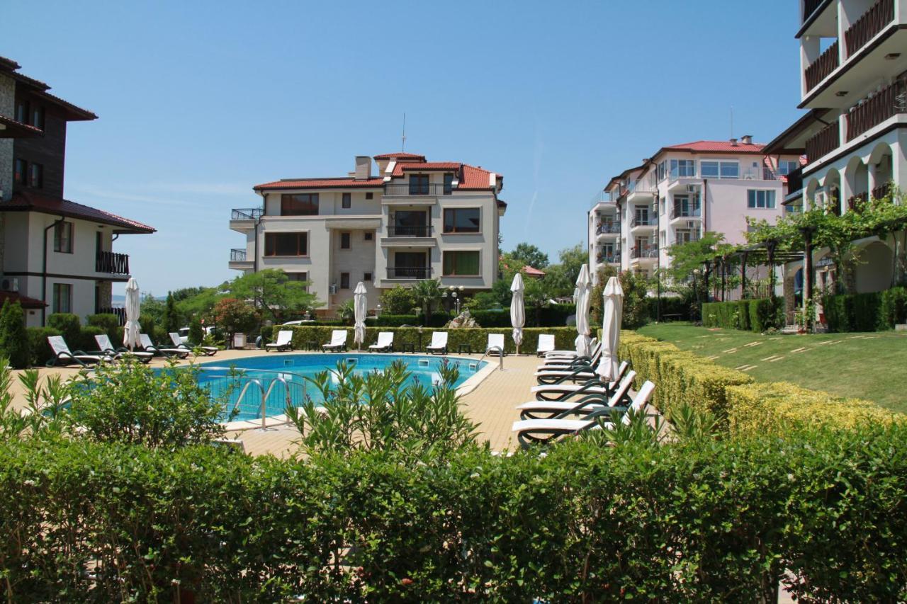 Bademite Apartments Sveti Vlas Buitenkant foto
