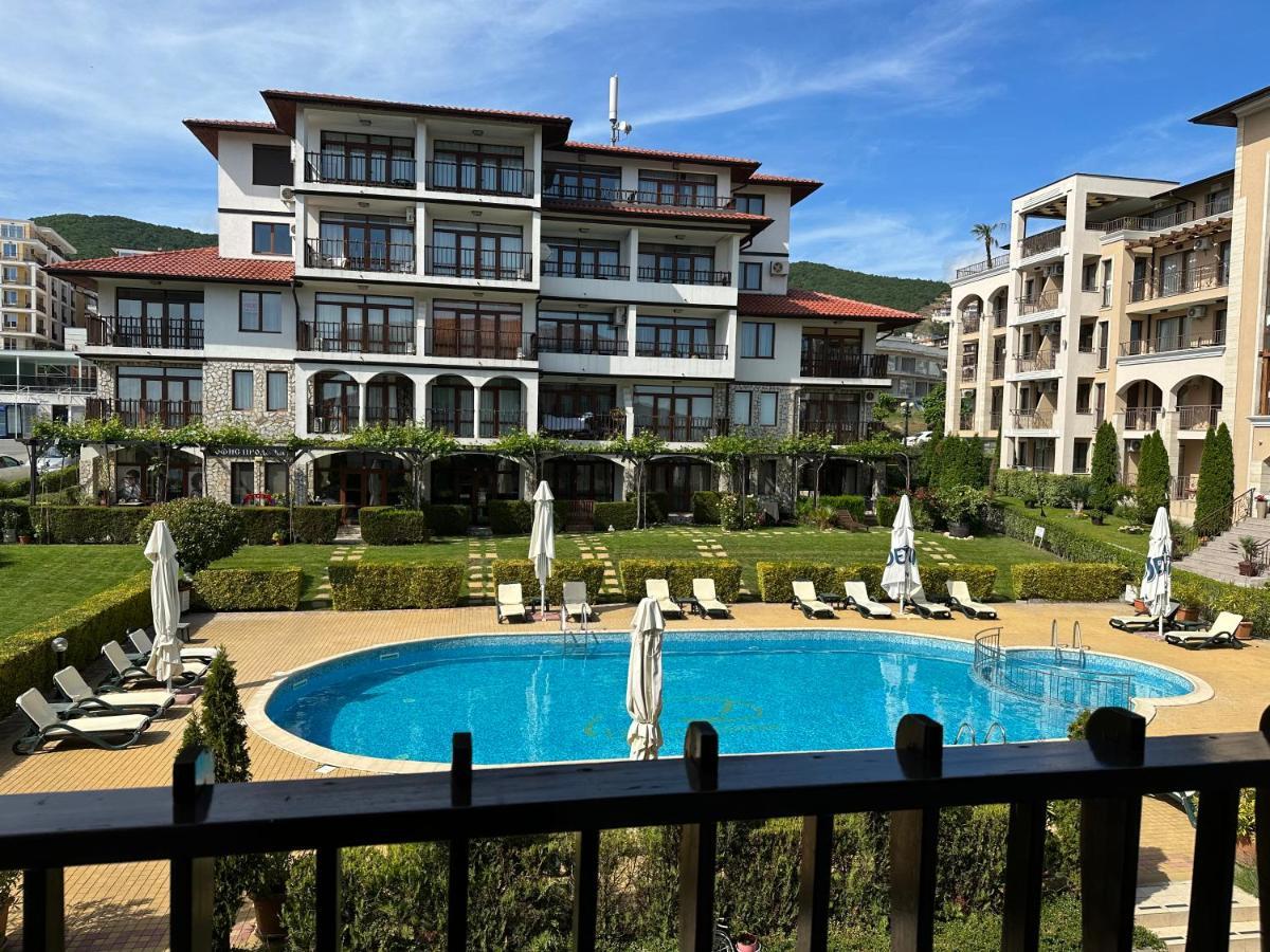 Bademite Apartments Sveti Vlas Buitenkant foto