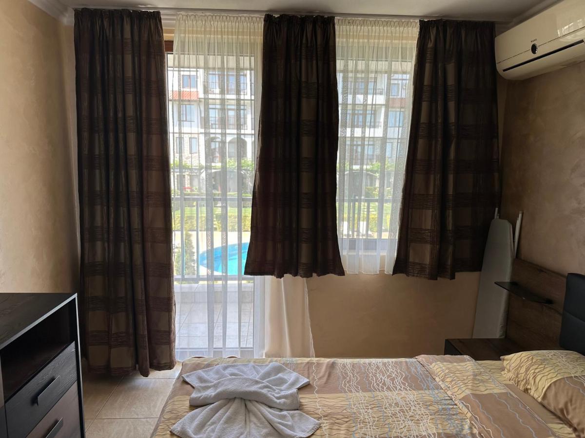 Bademite Apartments Sveti Vlas Buitenkant foto